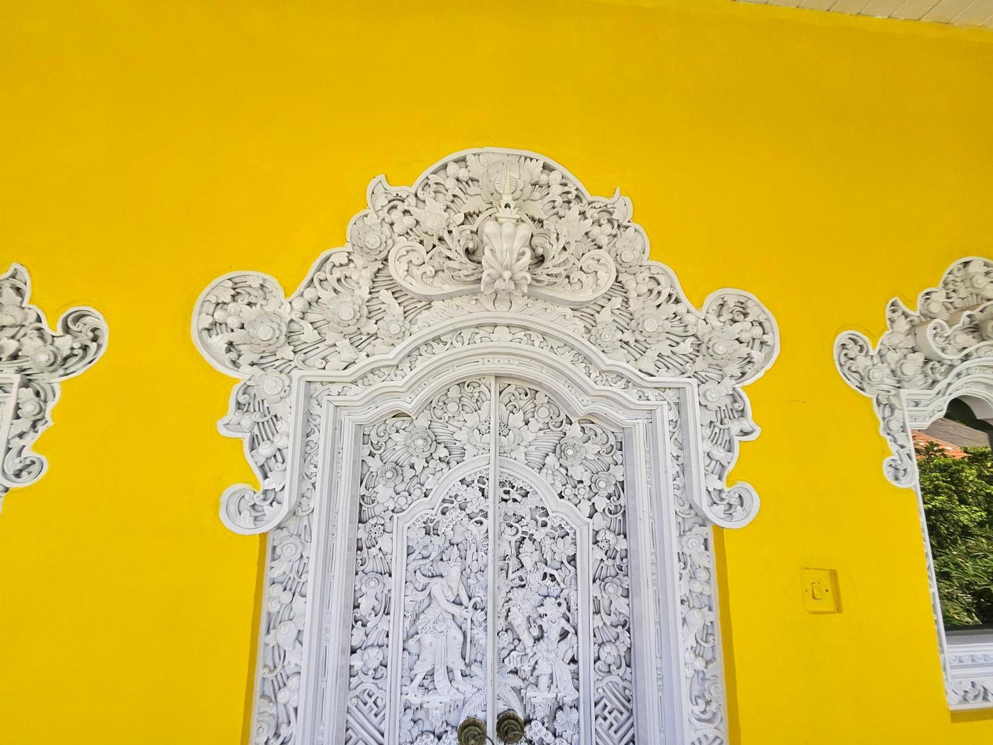 ホテル United Colors Of Lembongan エクステリア 写真